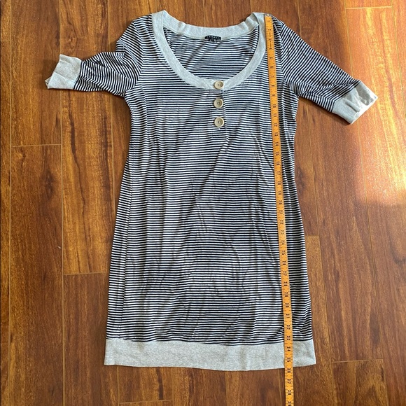 Theory Tee Shirt Dress. Soft and stylish, easy to just slip on and go. - Picture 9 of 9